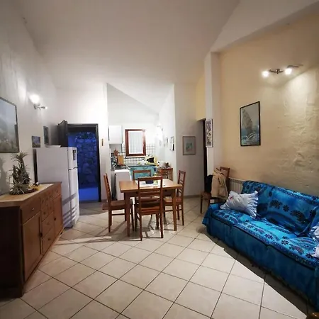 Via Tevere 21f - Fli-negr01 Villa